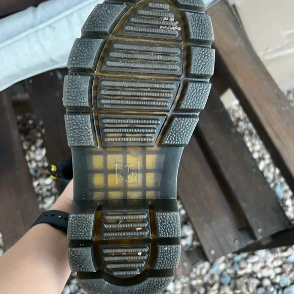 New Doc martens embury boot size 5 L, 4 M, EU 36. - Picture 2 of 2